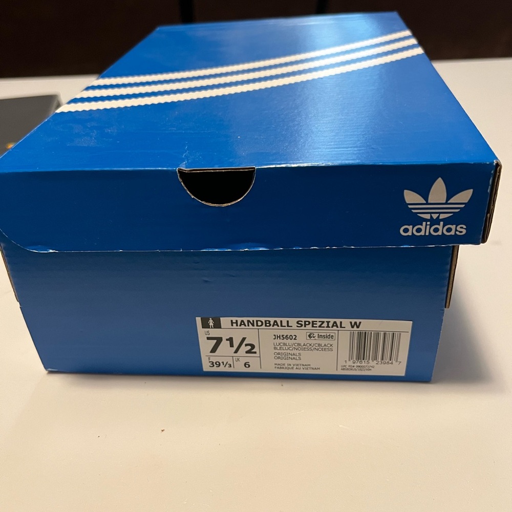 Women’s Adidas Handball Spezials Metallic Blue and Black , 7.5 - Picture 8 of 8